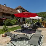 Le Fenil De Rubis Sainte-Marie-D'Alvey